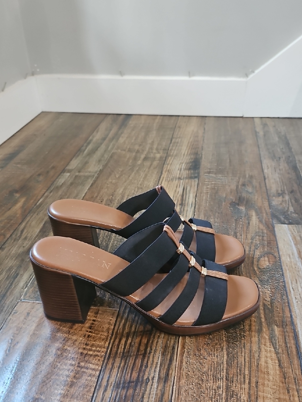 Italian‎ Shoemakers Black and Tan Strappy Block Heel Mules